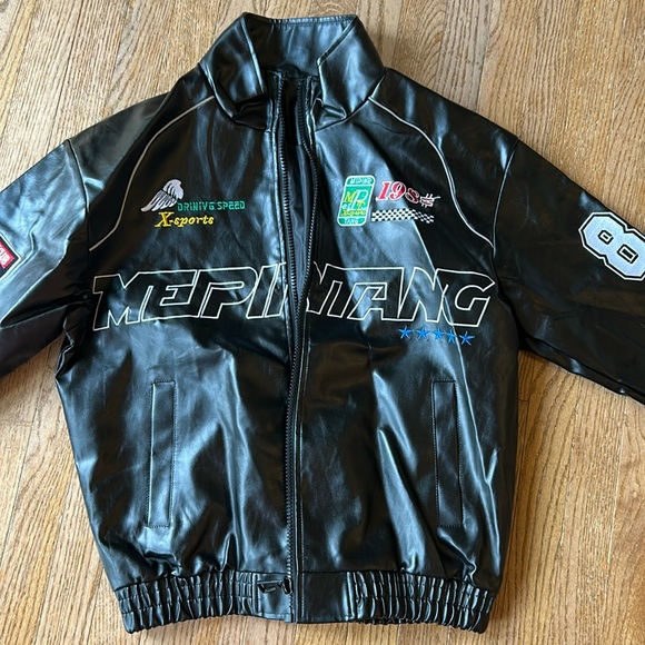 Black bomber jacket size medium! - Picture 1 of 9